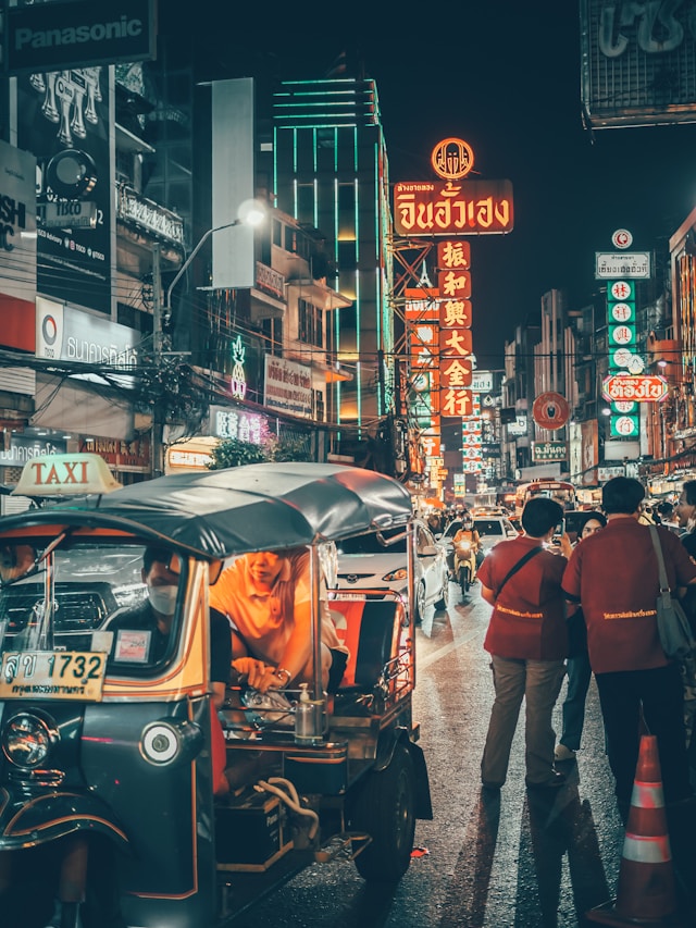 Is Chinatown Worth Visiting in Bangkok? | Budget Your Trip