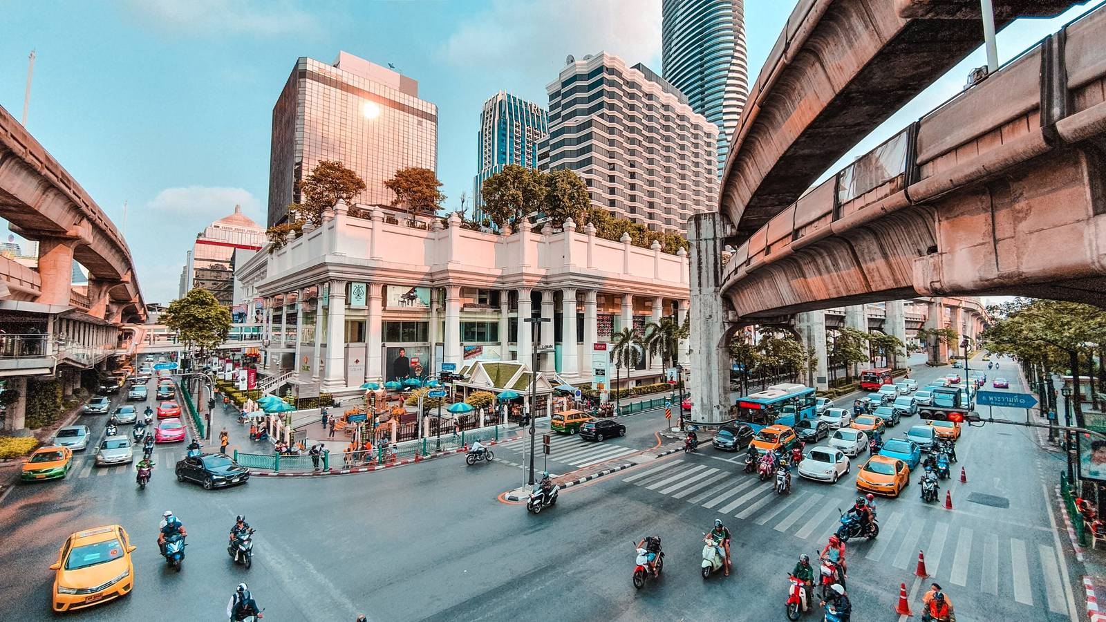 Best Time to Visit Thailand 2026: Weather, Costs & Hidden Gems