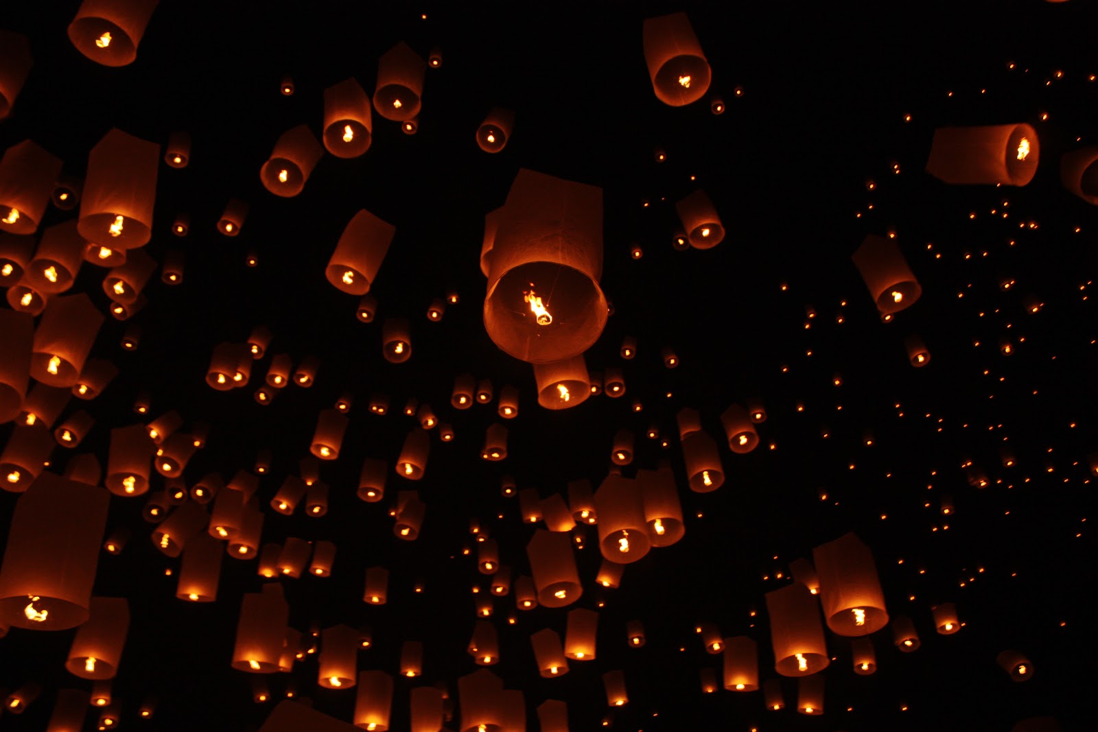 Chiang Mai Yi Peng festival